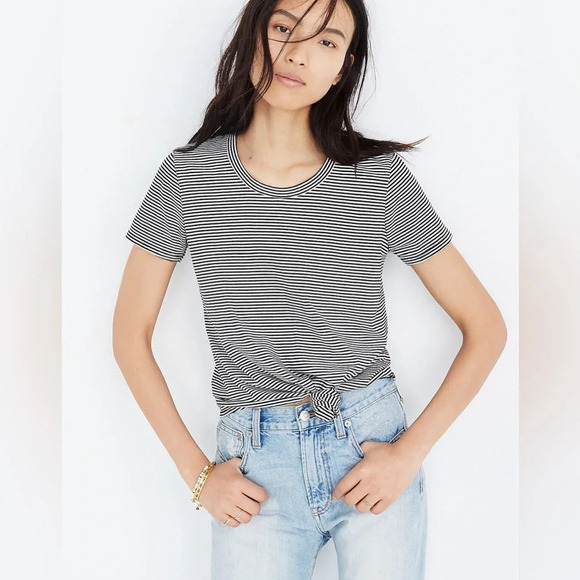 Madewell • Knot-Front Tee in Stripe - Picture 1 of 9